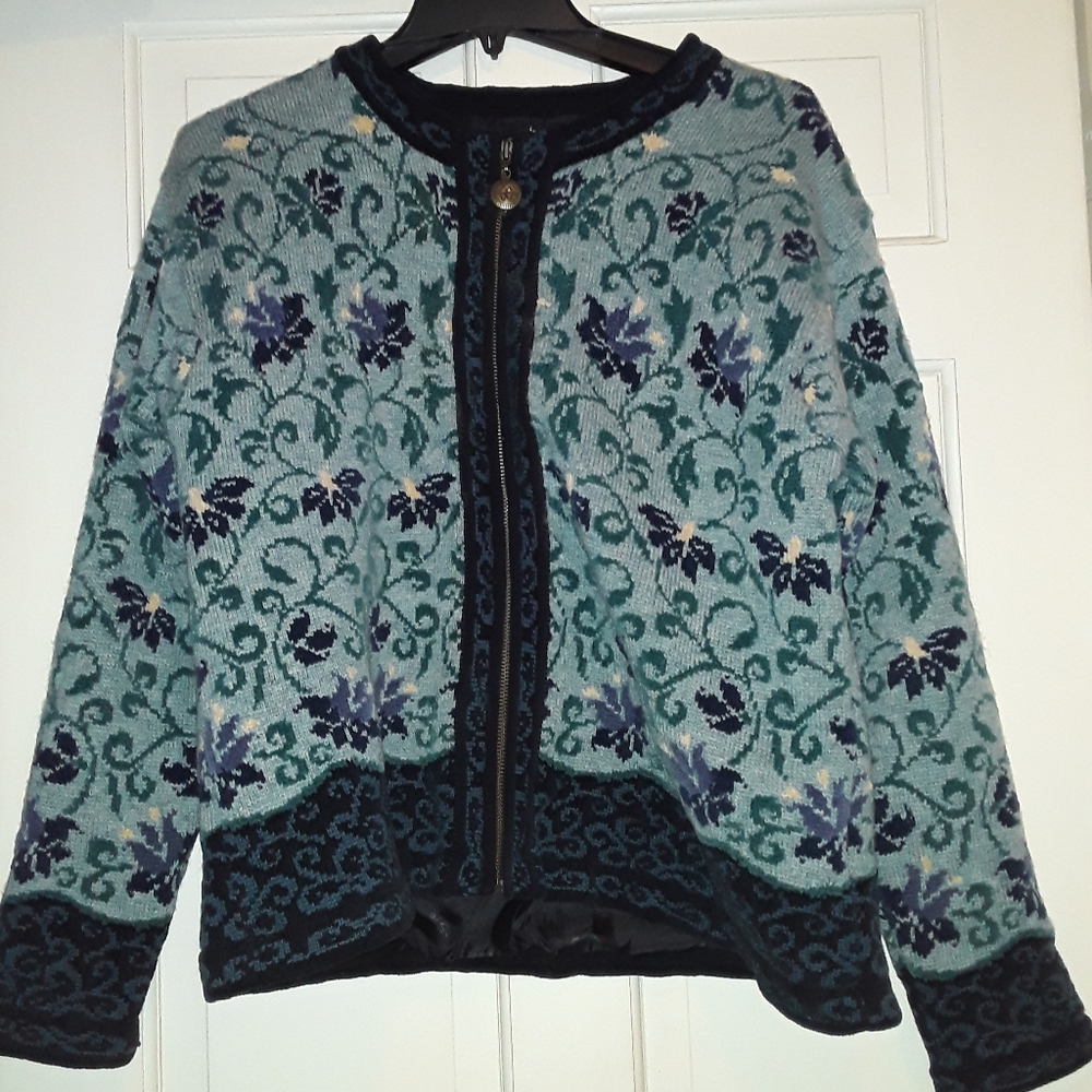 Icelandic Blue Floral  Zippered Sweater L